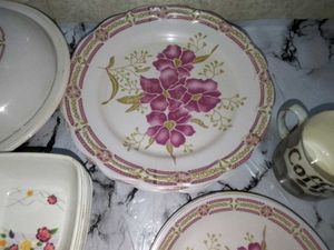 42 Piece Floral Dishware Set