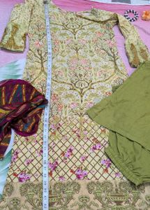 Pakistani Dress For Women