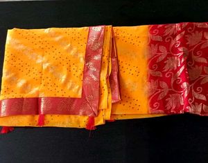 Saree With Blouse Piece