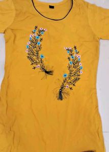 Kurti Ka 2 Pes H Plaza K Sath