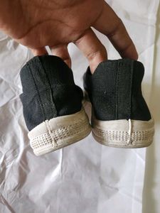 USED CASUAL SHOE FOR WOMAM