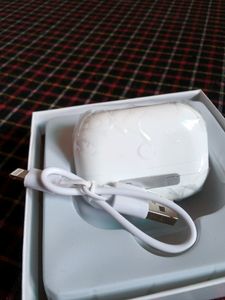 Apple Earpods For Gaming And Regular Use ,New