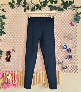 Size Small 🎁Buy 2 Get 1 Free 🎁Stylish Black Leg