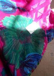 Elegant Pink Floral Print Saree