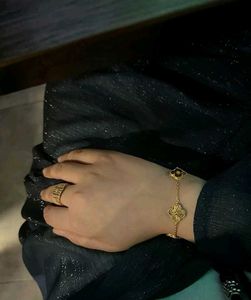 Clover Bracelet💛💛💛