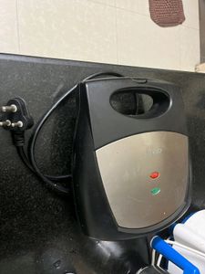 Croma Sandwich Maker