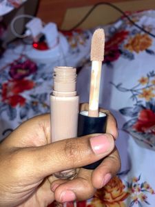 e.l.f 16hr Camo Concealer