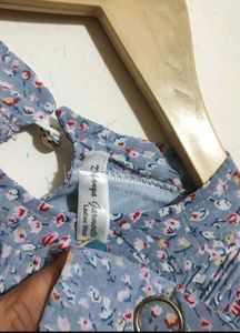 Grey Top Floral Print For 8-10 Year Girl, Bust- 30