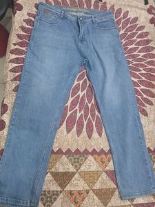 Light Wash Denim Jeans