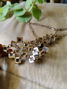 Geometric Statement Necklace
