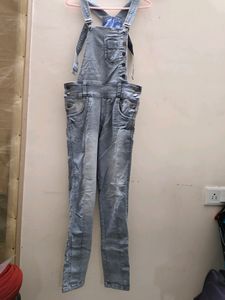 Dungaree Jeans / Fit Upto Waist 28