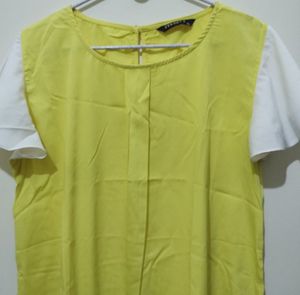 Street 9 Bright yellow Hi Low top with cap sleeves