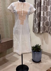 Embroidered Silk Blend Kurta