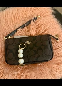 Coach Pearl Slingbags