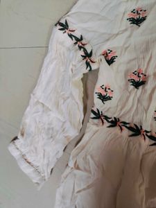 MAX Floral Tunic New With Tag