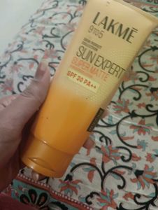 Lakme Sun Expert Super Matte SPF 30