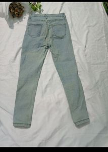 💙💙urbanic Skinny Jeans