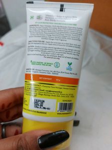 Mamaearth Vitamin C Daily Glow Sunscreen