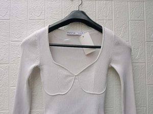 New with tag Pinterest Elegant Knit Square Neck To