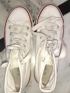 White Aesthetic Converse Shoes