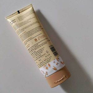 Plum 1% Oat &amp; Allantoin Deep Nourish Facewash