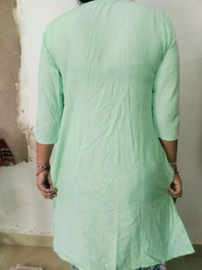 Green And Red Kurta