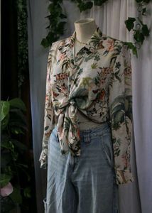 H&amp;M Floral Print Blouse