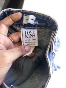 Unisex Jeans For Approximately 4 Feet Kid