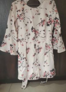 Floral Print Playsuit for girls 🌼🎀🌼