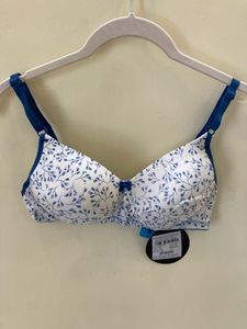 Clovia Lightly Padded Bra