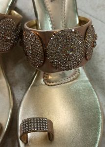 Fancy heel
