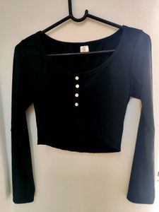 Black Long Sleeve Crop Top