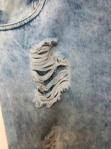 Light Distressed Jeans