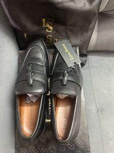 Louis Stitch Black Leather Tassel Loafers