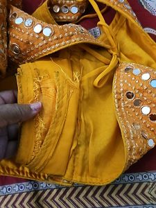 Blouse Work  With Attached Sillves