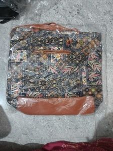 Elegant Floral Tote Bag