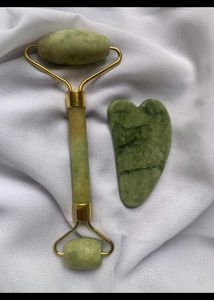 Face Roller And Gua Sha
