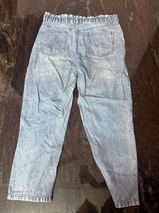 Baggy Ripped Jean