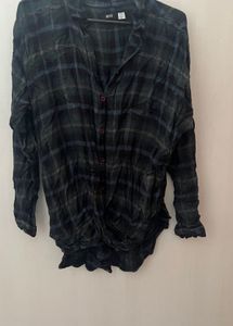black shirt