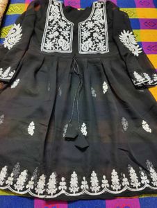 Black Embroidered Kurta