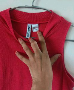 2 Branded Stylish Women Tops Combo😍