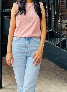 Max Sleeveless Top