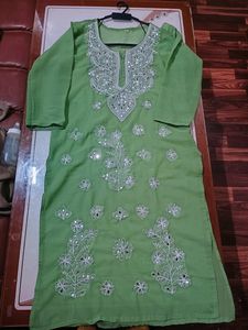 🆕 Chikankari Kurti
