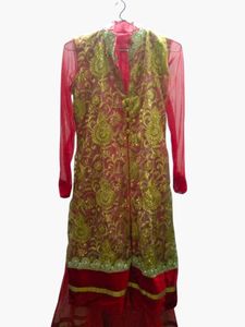Red & Gold Suit Women For Festival And Party Wear