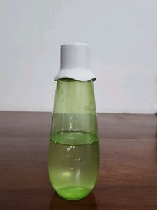 Dot And Key Cica And Niacinamide Range Toner And Sunscreen