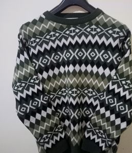 Levi&#39;s Sweater