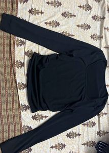 Black Long Sleeved Ruched Top