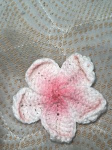 Pretty Crocheted Flower Clips
