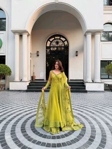 🆕️🆕️Lehenga,  Blouse, Shrug & Dupatta Set