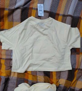 Lemon Graphic Crop Top